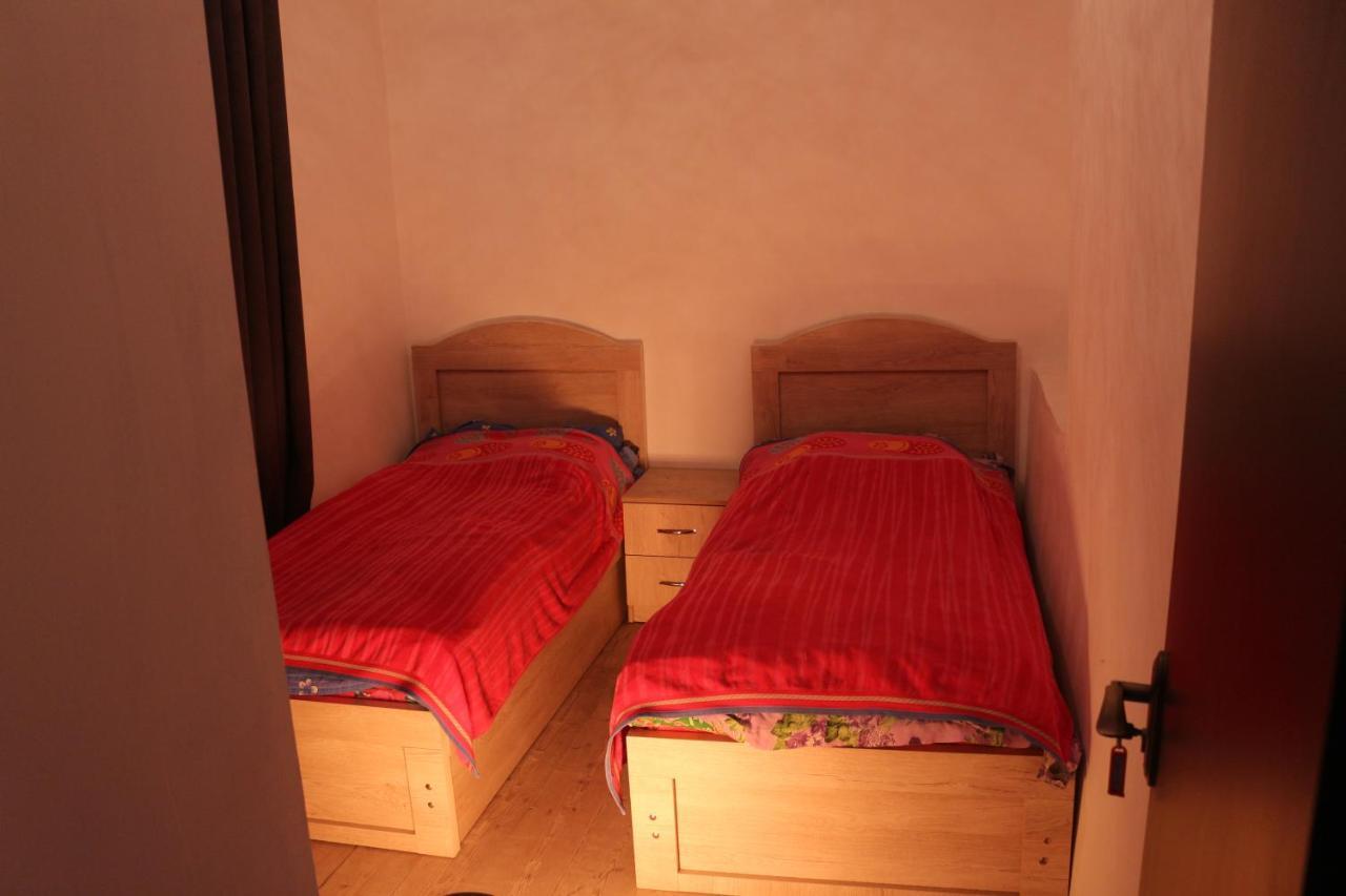 Inga Jafaridze Guesthouse Pele Μέστια Εξωτερικό φωτογραφία